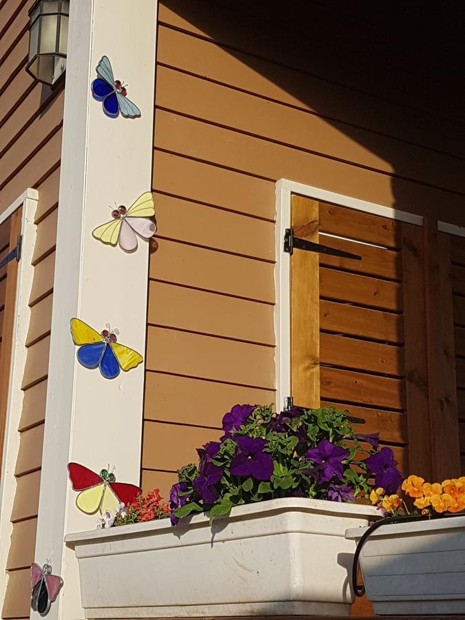 The Butterflies Wood House Villa Reshafim Exterior photo